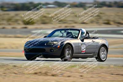 media/Dec-13-2025-Extreme Speed (Sat) [[d129ecb0b9]]/High Inter/Session 2 (Turn 4)/